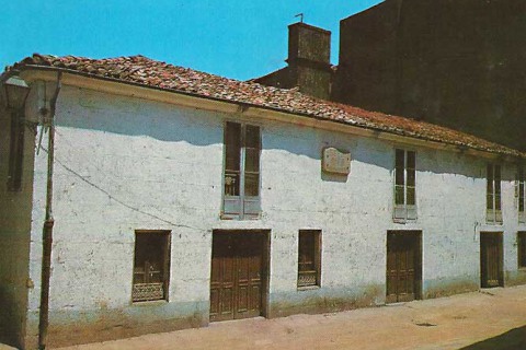 Casa onde vivíu Rosalia de nena en Padrón